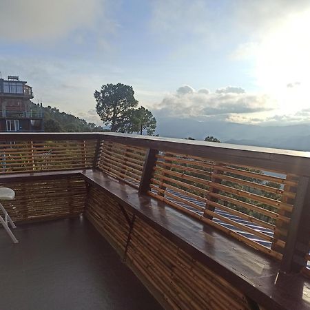 Himalayan Hobbit House Hotel Almora Exterior photo